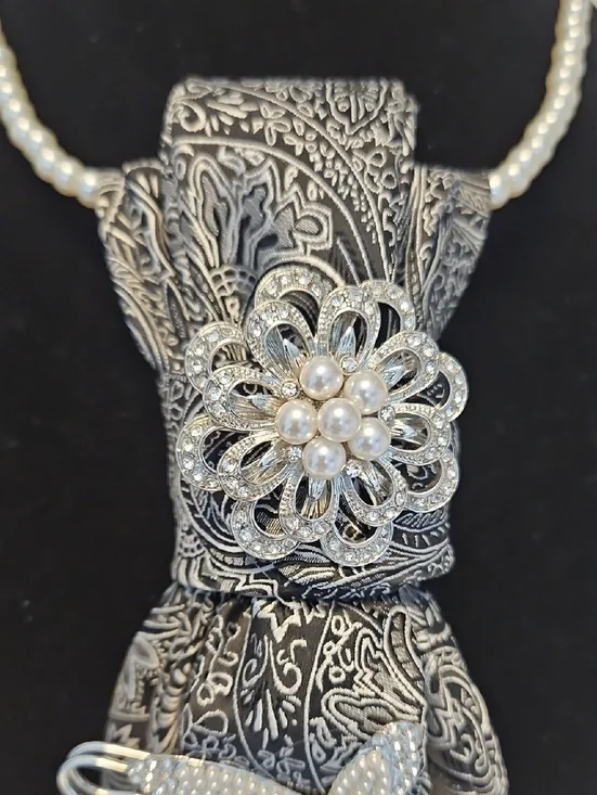 Black & Silver Necktie Necklace w/ Rhinestones & Pearl Accents & a Butterfly Pin - Picture 2 of 8